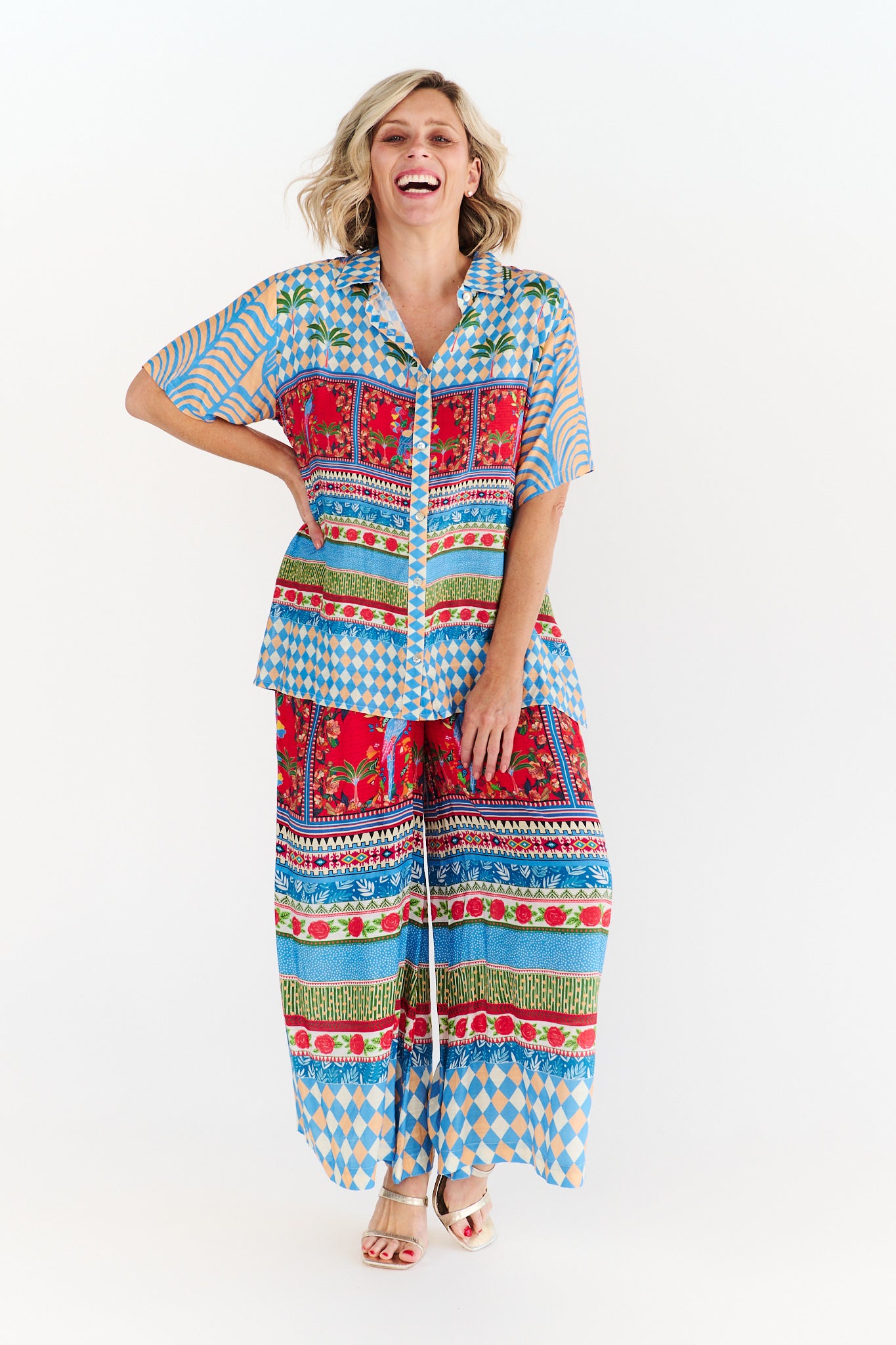 SARAH PANTS AND SHIRT SET